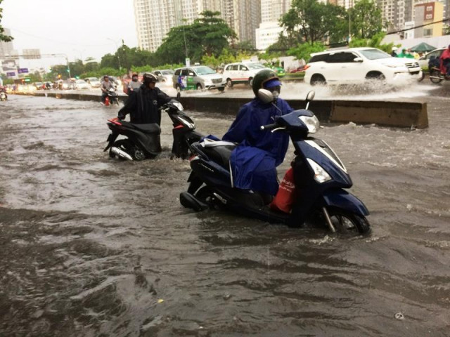 Đề xuất thu phí nhà cao tầng ở TP.HCM để chống ngập