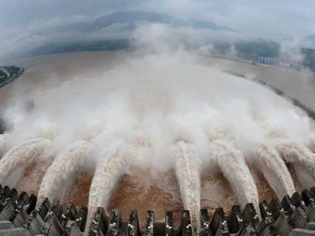 Đập thủy điện lớn nhất hành tinh khiến ngập lụt ở Vũ Hán trở nên tồi tệ như thế nào?