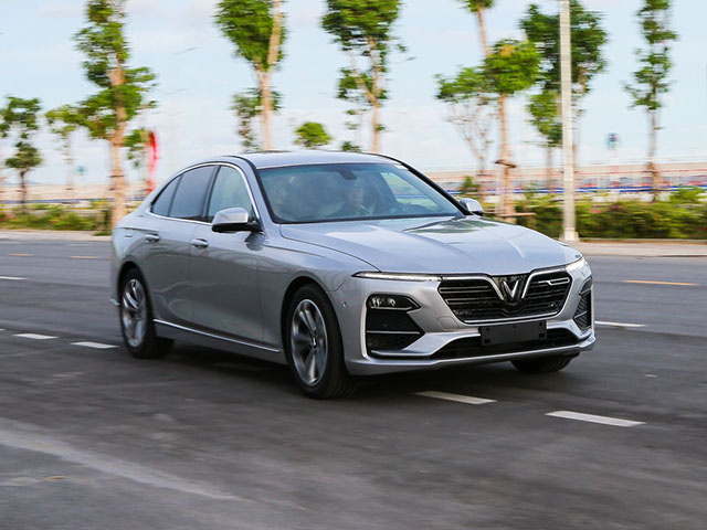 VinFast Lux A2.0 tiếp tục dẫn đầu phân khúc sedan hạng D tại VN tháng 6/2020