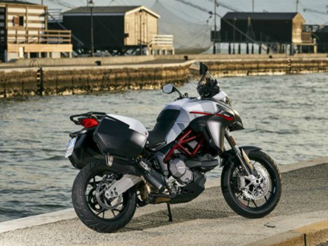 Ngắm xích thố vương 2020 Ducati Multistrada 950 S màu trắng GP
