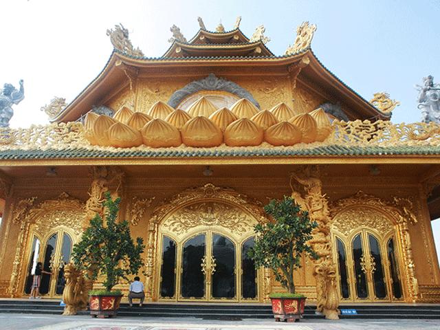 Ngôi chùa ”dát vàng” có cả trăm con rồng, phượng uốn lượn ở Hưng Yên