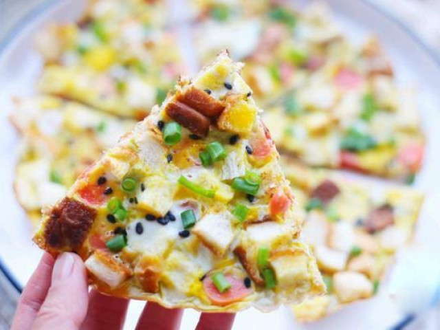 Hô biến 2 lát sandwich thừa thành bánh pizza thơm ngon chỉ trong chớp mắt