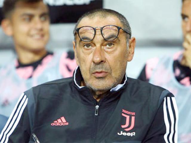 Juventus hụt vô địch Serie A: HLV Sarri mắng học trò, bị đối thủ cà khịa