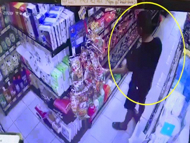 Một siêu thị ở Đà Nẵng phải đóng cửa vì hành động lạ của người đàn ông