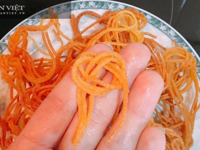 Rủ con vào bếp cùng làm món bim bim từ mỳ spaghetti