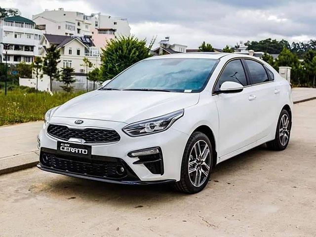 Giá xe Kia Cerato lăn bánh tháng 8/2020