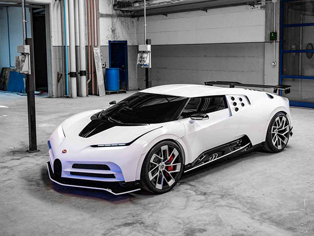 CR7 chi mạnh tay sắm siêu xe 10 triệu đô Bugatti Centodieci