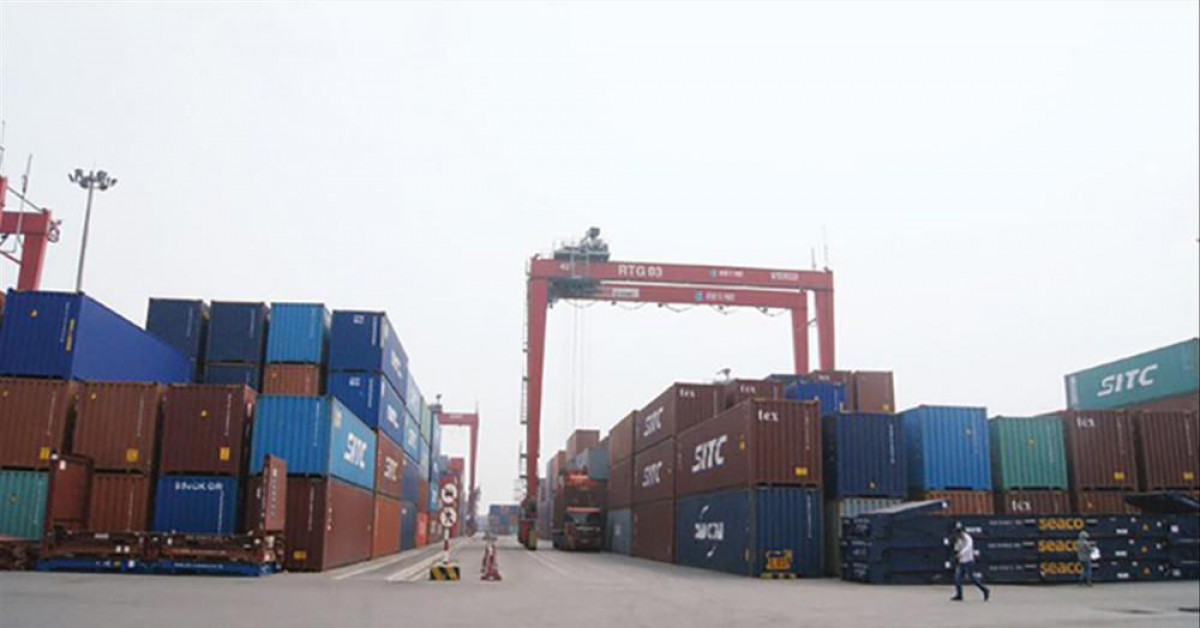 Mỗi năm các cảng biển Việt Nam thất thu 1 tỷ USD phí bốc dỡ container