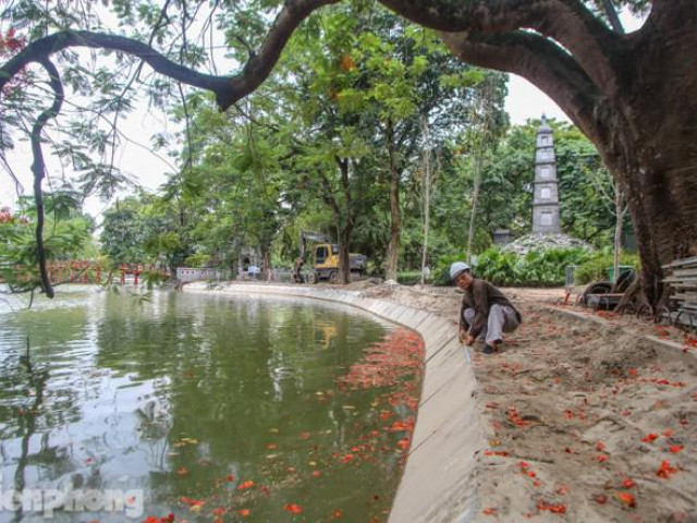 Cận cảnh vòng cung bờ kè khối bê tông 'khổng lồ' vừa kết nối ở Hồ Gươm