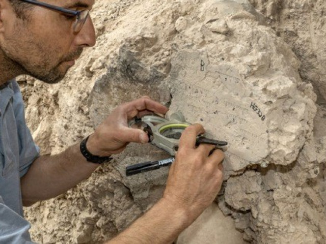 Thêm bằng chứng Trái Đất sắp đảo ngược lộ ra trong thành phố cổ 2.600 tuổi