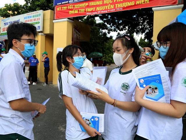 Đã có những thí sinh đầu tiên trúng tuyển vào Đại học Y Hà Nội và Đại học Y Hải Phòng