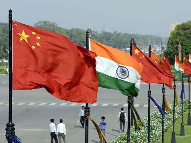 Căng thẳng Trung - Ấn: Bị Ấn Độ ”tung đòn” với 118 ứng dụng, TQ nói gì?