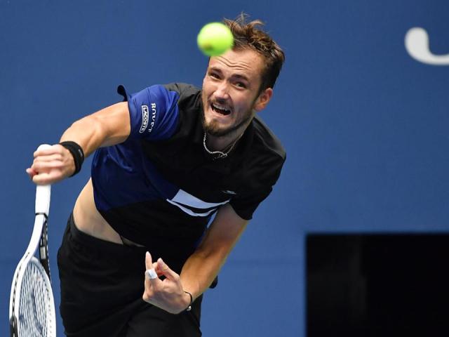 Medvedev chưa thua set nào ở US Open: Chung ”con đường” như Nadal, Federer