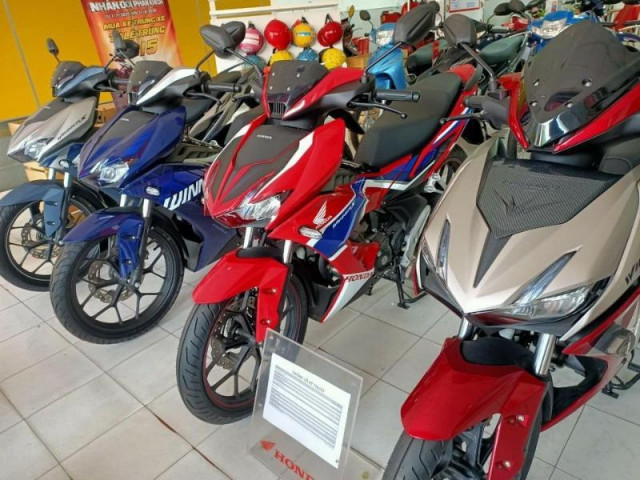 Honda Winner X bất ngờ giảm giá 20 triệu đồng