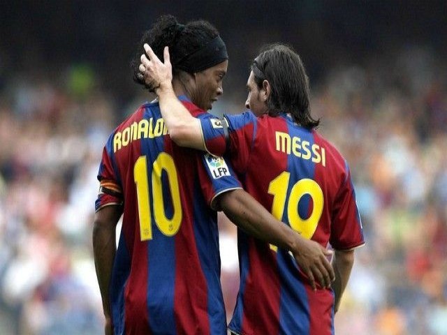 Tin HOT bóng đá tối 20/9: Ronaldinho chọn 3 cái tên xuất sắc hơn Lionel Messi