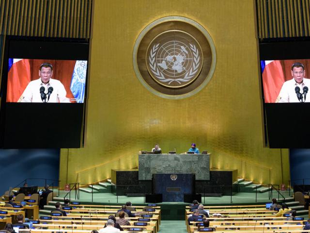 Trung - Mỹ ”khẩu chiến” tại Liên Hợp Quốc: Philippines đã chọn một bên?