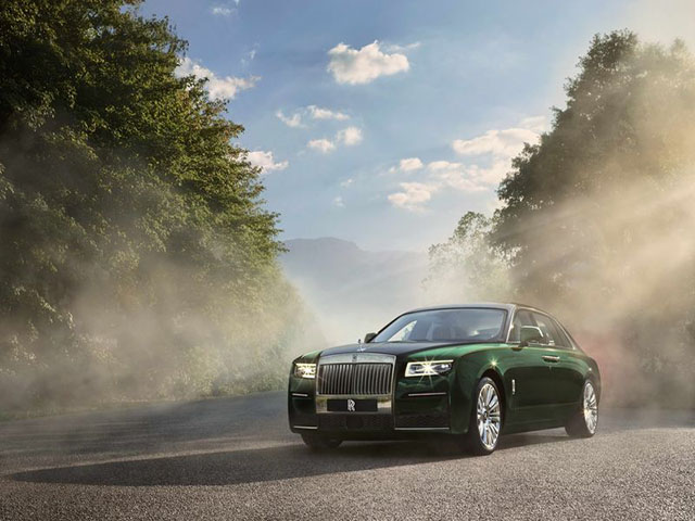 Rolls-Royce Ghost 2021 đẳng cấp hơn với phiên bản kéo dài trục cơ sở