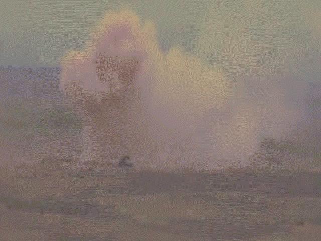 Tung video ”hỏa thần” TOS -1 của Azerbaijan trút lửa, Armenia nói điều bất ngờ