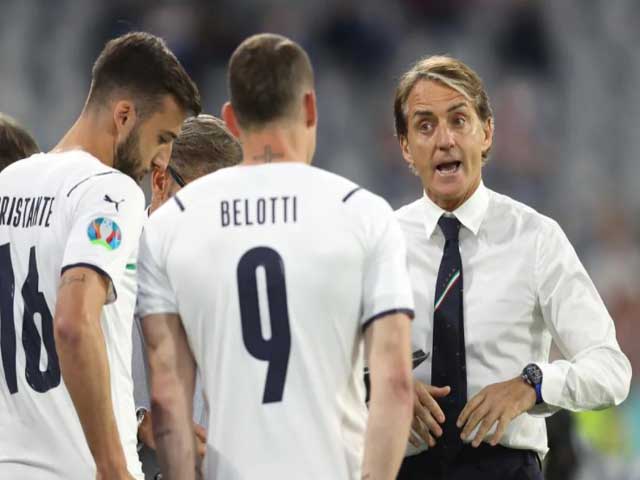 Họp báo Italia hạ gục Bỉ: HLV Mancini nói gì khi thắng số 1 thế giới?