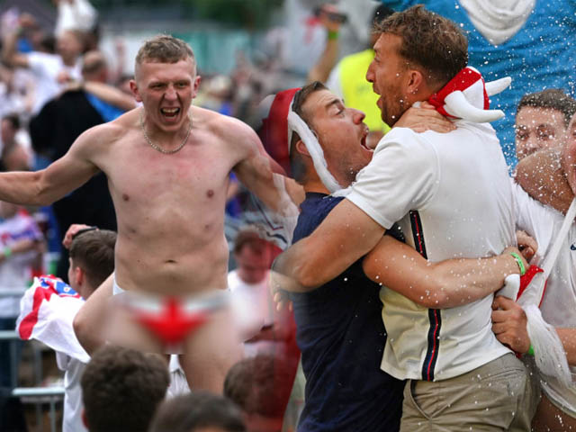 Fan ”cuồng” lột đồ ăn mừng ĐT Anh đại thắng 4-0 ở tứ kết EURO