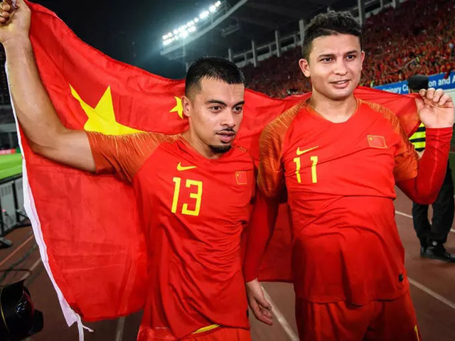 Các đội cùng bảng ĐT Việt Nam giật mình: Trung Quốc đá với 10 cầu thủ nhập tịch