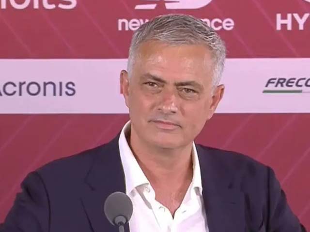 Mourinho khoe thành tích trong ngày ra mắt Roma, dễ loại 8 SAO gây sốc