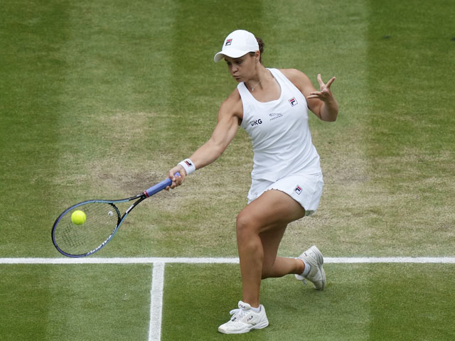 Video tennis Barty - Pliskova: ”Cơn mưa” điểm break, vô địch kịch tính (Chung kết nữ Wimbledon)