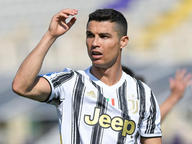 ”Sếp” Juventus chính thức lên tiếng, tương lai Ronaldo sáng tỏ