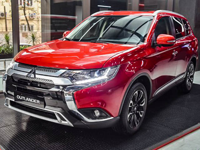 Một số đại lý giảm giá xe Mitsubishi Outlander hơn 100 triệu đồng