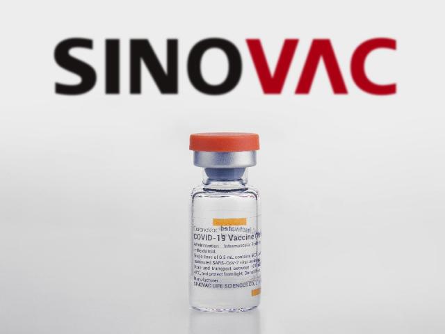 Vắc xin Sinovac hiệu quả 98,9% với nhóm 3-17 tuổi