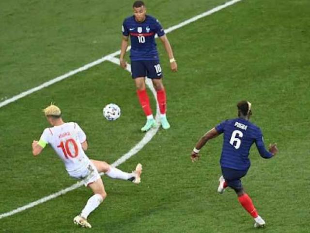 Pogba, Schick đấu SAO Italia tranh giải Bàn thắng đẹp nhất năm của UEFA