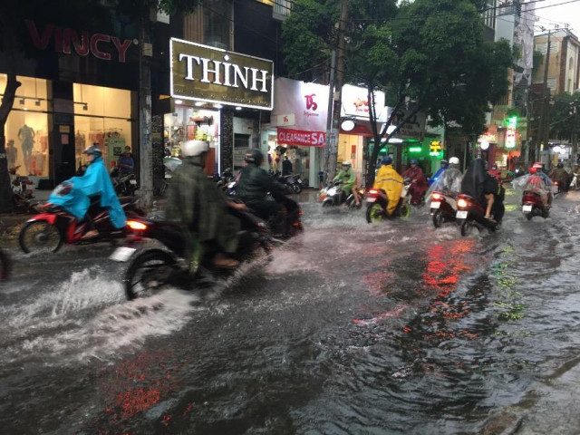 Bí quyết chăm sóc xe máy vào mùa mưa để tránh hư hỏng