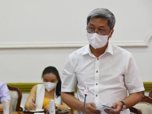 Thứ trưởng Y tế Nguyễn Trường Sơn khẩn thiết kêu gọi đồng nghiệp hỗ trợ TP.HCM chống dịch