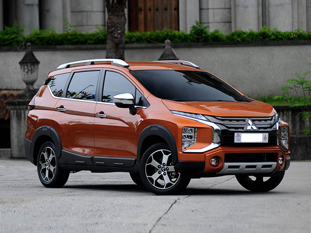 Giá xe Mitsubishi Xpander Cross lăn bánh tháng 7/2021, ưu đãi 50% LPTB