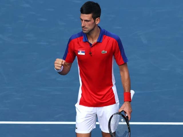 Nóng tennis Olympic: Djokovic dễ dàng đi tiếp, Zverev - Medvedev thắng ”hủy diệt”