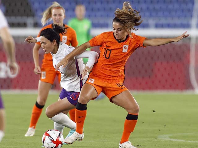 Bóng đá nữ Trung Quốc thua 2-8 choáng váng Olympic, “ôm hận” 17 lần thủng lưới