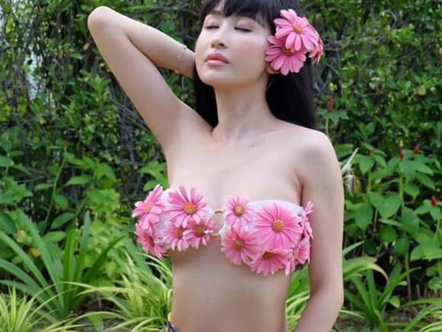 Nghiện mặc bikini “lạ”, vợ tỷ phú ngành nhựa Việt để lộ vòng 1 “lúc ẩn lúc hiện” khó hiểu