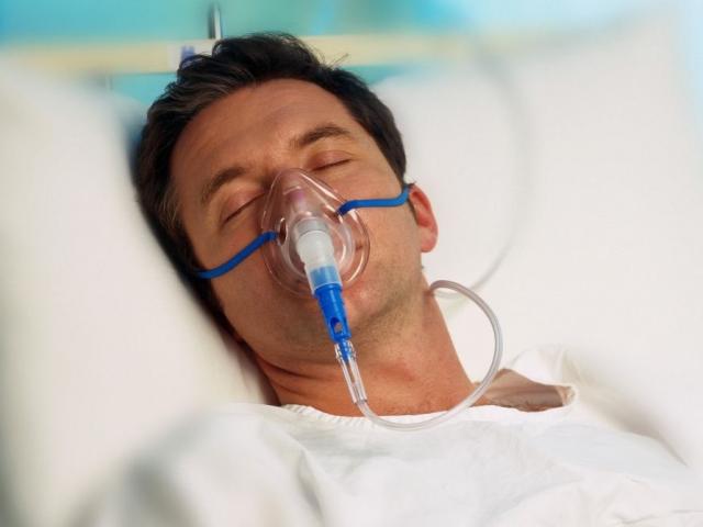 Thiếu hụt oxy ở bệnh nhân COVID-19 nguy hiểm như thế nào và cách xử lý