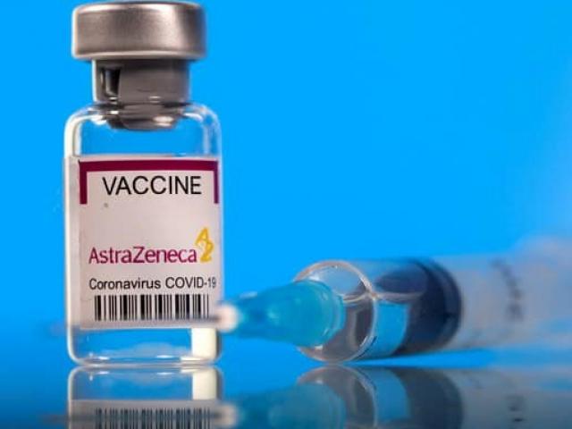 Thêm gần 600.000 liều vắc-xin COVID-19 của AstraZeneca về đến Việt Nam