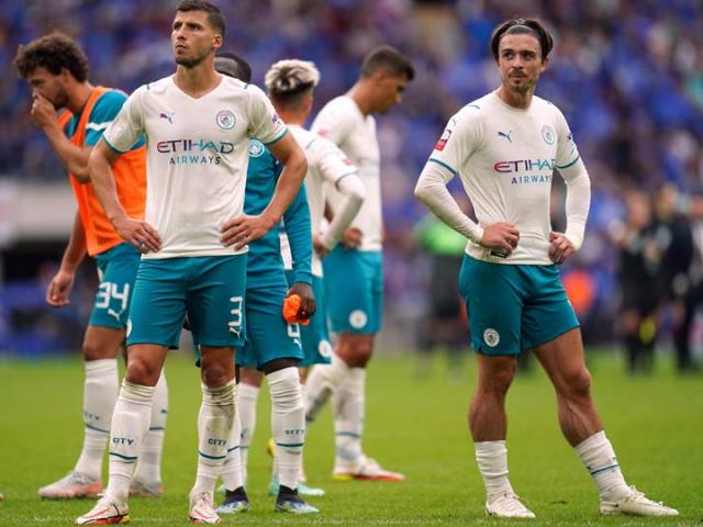 Man City hụt Siêu cúp Anh: Pep lập kỷ lục buồn, vẫn khen “bom tấn” Grealish