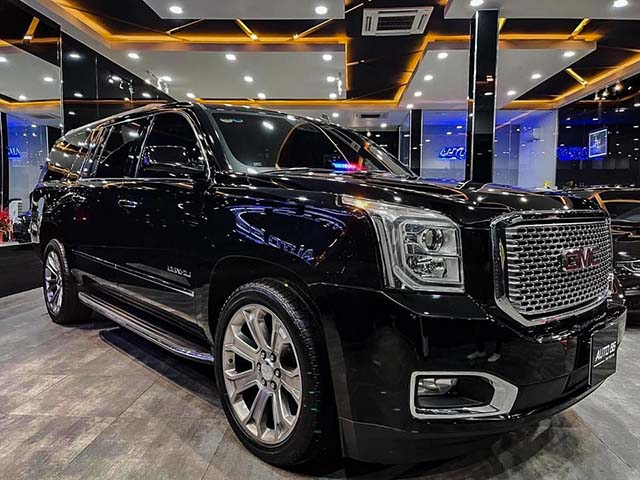 GMC Yukon đời 2015 chạy lướt rao bán mức giá 3,6 tỷ đồng