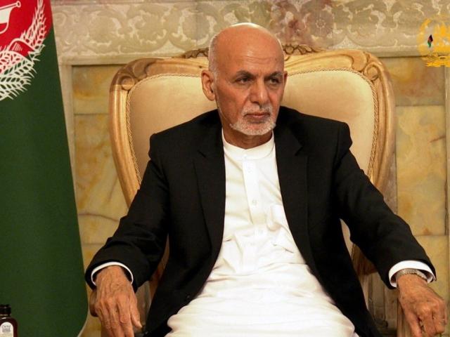 Giữa vòng vây Taliban, Tổng thống Afghanistan rời khỏi đất nước