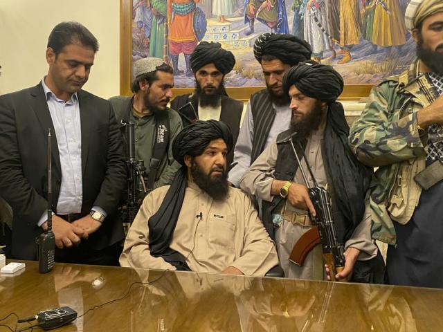 Taliban tuyên bố chiến thắng, “chiến tranh kết thúc ở Afghanistan”
