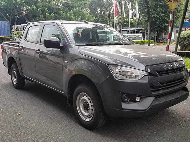 Ảnh thực tế xe bán tải Isuzu Dmax có giá bán chưa đến 500 triệu đồng