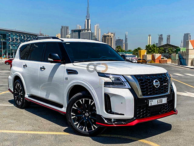 Nissan Patrol Nismo có gì để cạnh tranh Toyota Land Cruiser mới