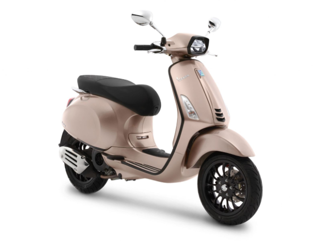 Vespa Sprint S 150 i-Get ABS có bản màu đồng nhìn cực sành điệu