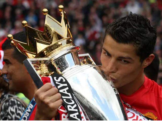 Ronaldo về MU: Huyền thoại tin vô địch Ngoại hạng Anh, bạn gái CR7 trêu HLV Real