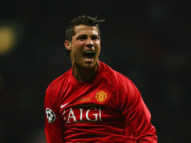 Choáng Ronaldo hưởng lương ”khủng” nhất MU, hơn De Gea - Pogba bao nhiêu?