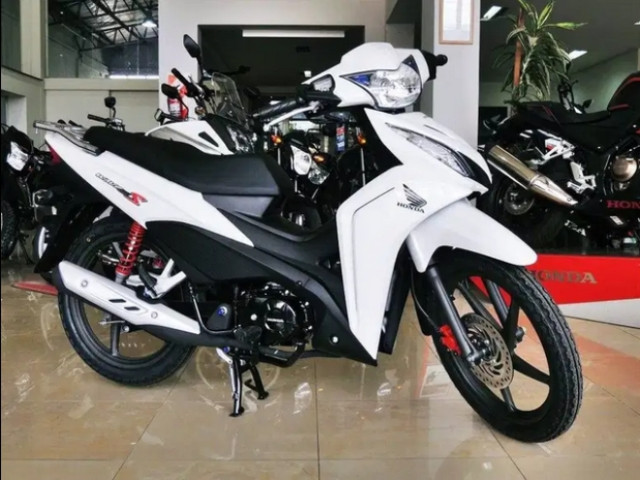 2022 Honda Wave 110S ở đây hoành tráng hơn Wave Alpha rất nhiều