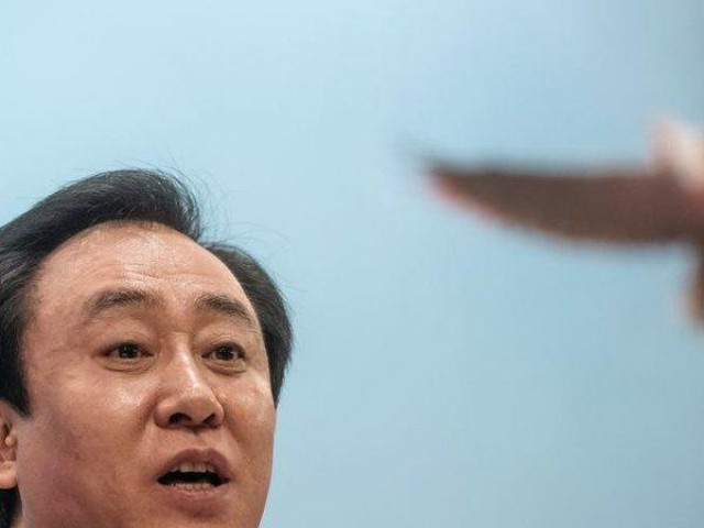 “Ông trùm” bất động sản Trung Quốc tự cảnh báo đang bên bờ vực phá sản